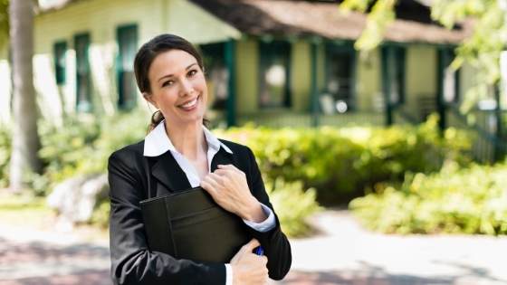 Business woman holding portfolio