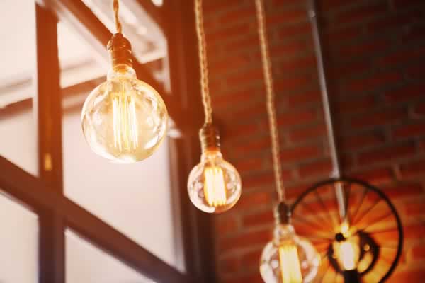 Decorative light bulbs