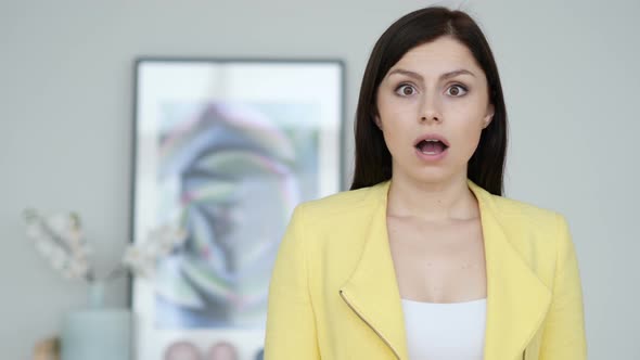 Picture of surprised woman